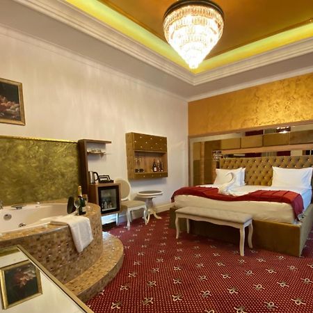 Vila Imperial One Luxury Boutique Hotel Făgăraş Extérieur photo