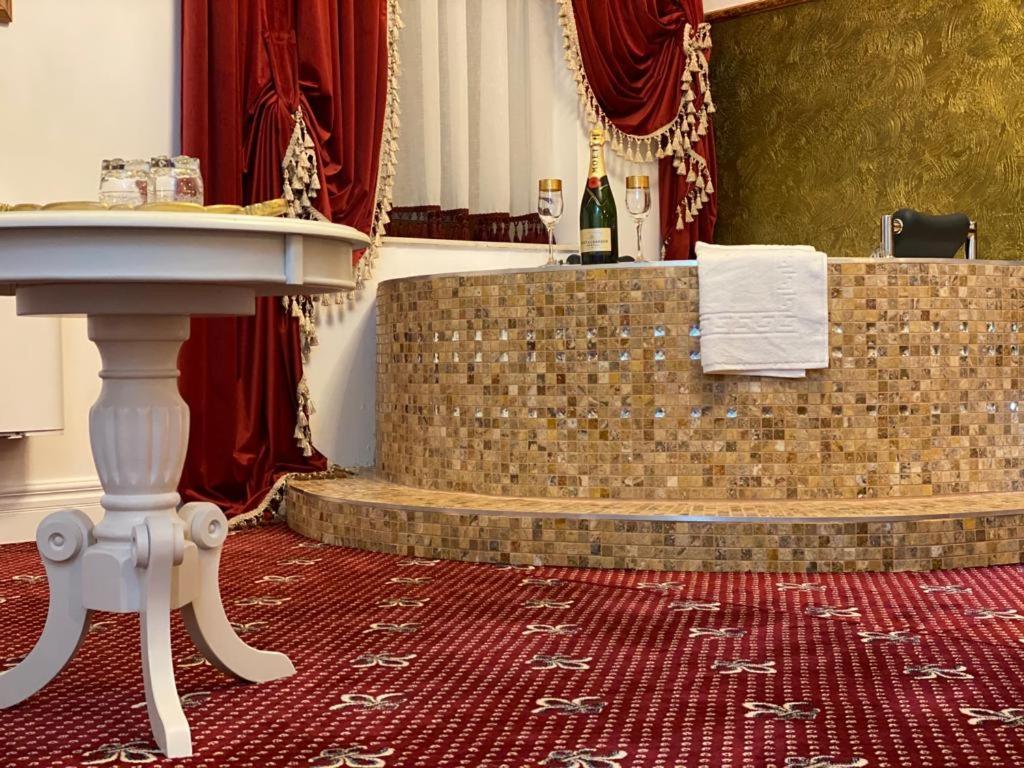 Vila Imperial One Luxury Boutique Hotel Făgăraş Extérieur photo