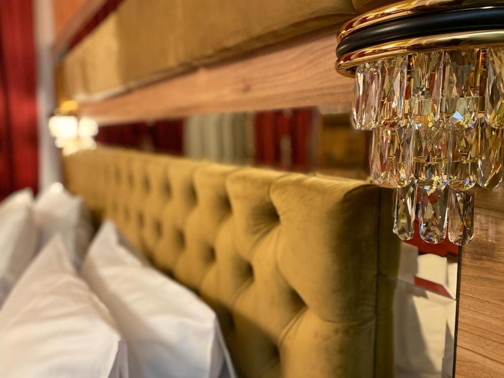 Vila Imperial One Luxury Boutique Hotel Făgăraş Extérieur photo